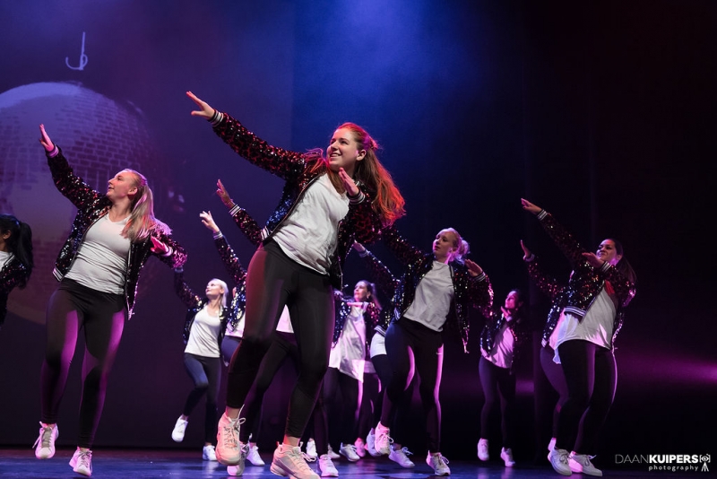 HipHop102 is een dansworkout bij MOVES102 House of Dance & Workouts in Venlo. bij dansschool MOVES102 House of Dance & Workouts bij dansschool MOVES102 in Venlo House of Dance & Workouts. Dansles dansschool MOVES102 in Venlo MOVES102 House of Dance & Workouts Dansen en sporten in Venlo HipHop102 is een dansworkout bij MOVES102 House of Dance & Workouts in Venlo. bij dansschool MOVES102 House of Dance & Workouts bij dansschool MOVES102 in Venlo House of Dance & Workouts. Dansles dansschool MOVES102 in Venlo MOVES102 House of Dance & Workouts Dansen en sporten in Venlo