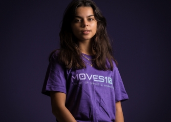 MOVES102 House of dance & Workouts T-shirt paars